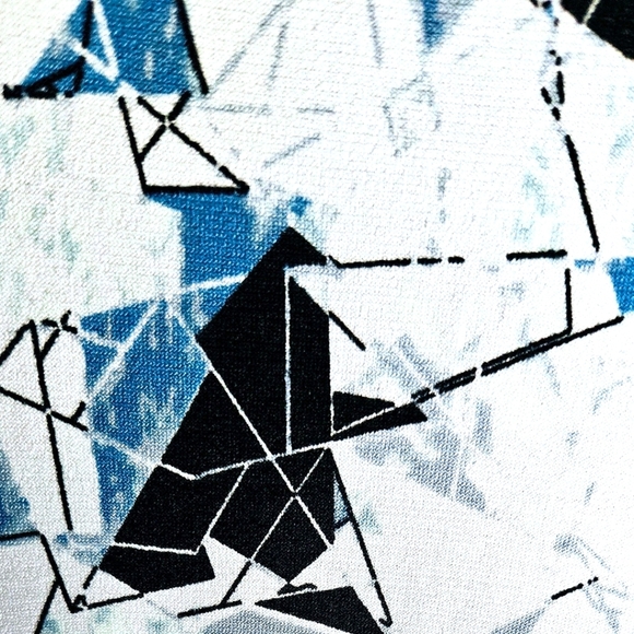 VINCE CAMUTO Women's New Sleeveless Geometric Print Double Layer Hi- Lo Tank Top - Picture 7 of 13